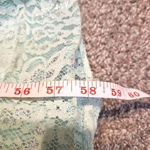 Elegant Mint Green Lace Evening Gown - Picture 12 of 12